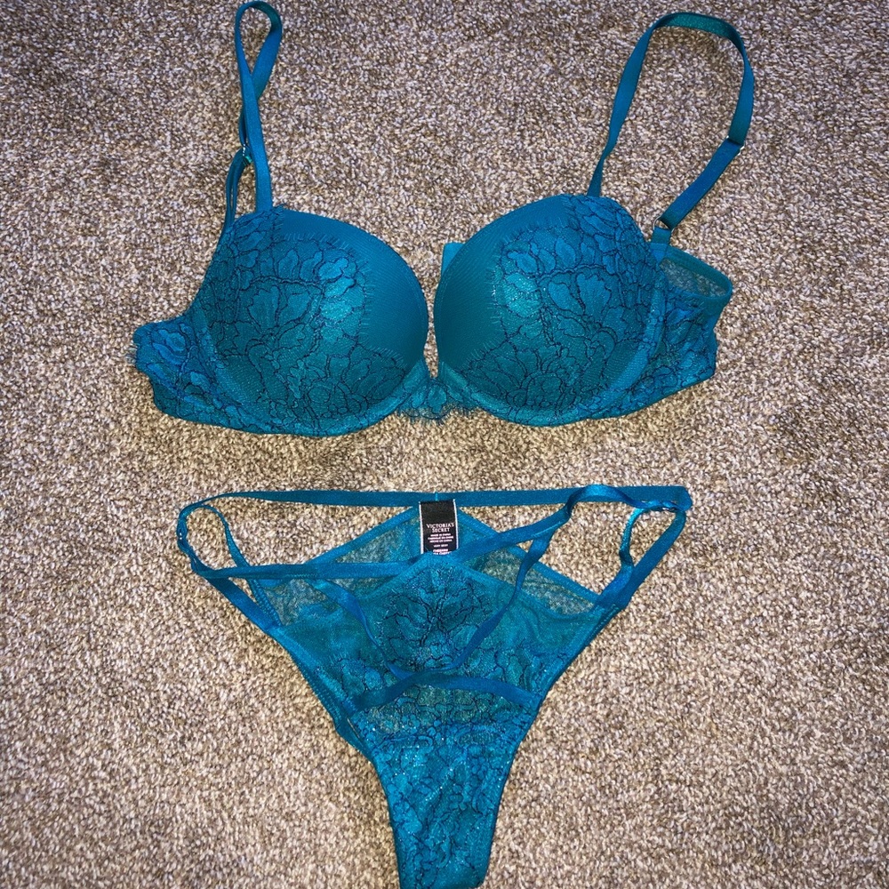 Victoria’s Secret Bra and Panty Set